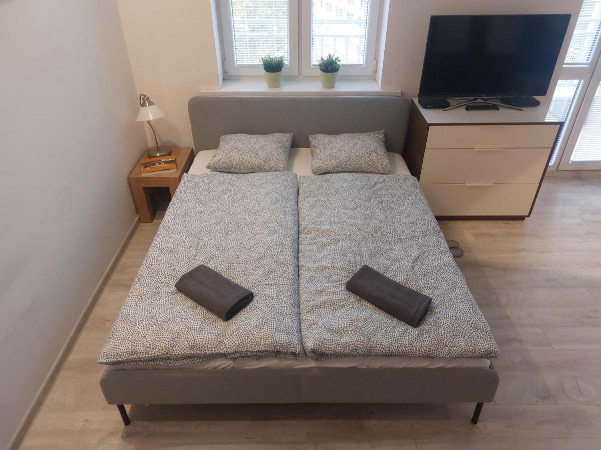 Utulny Apartman S Balkonom Apartment Bratislava Exterior photo
